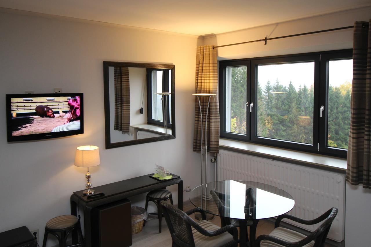 Hotel Les Alisiers Nadrin Esterno foto